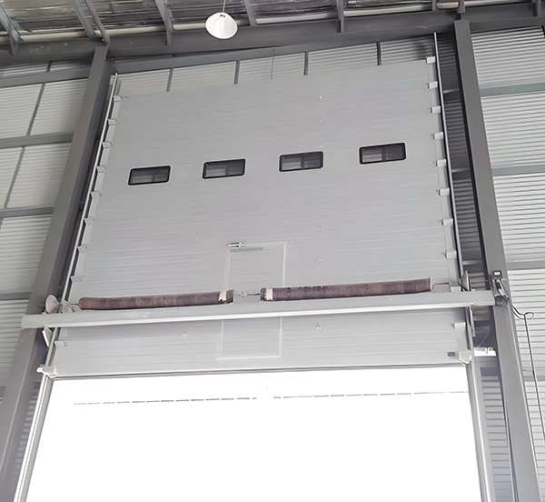 舟曲工业滑升门