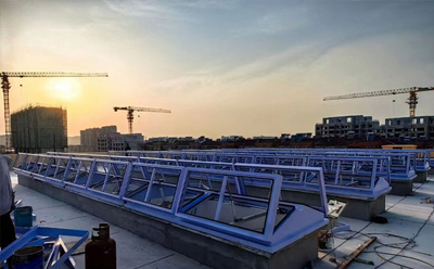 消防舟曲排烟窗开启角度